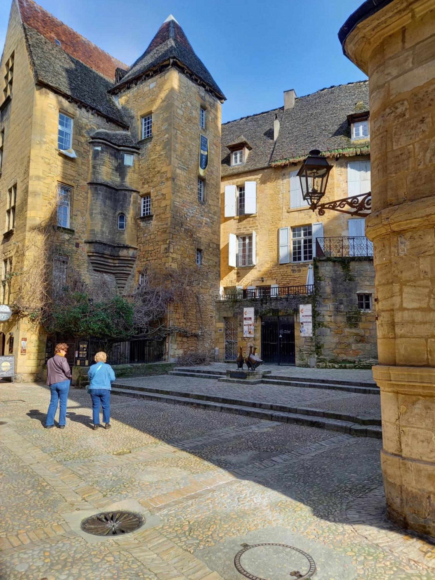 Appartement Centre Medieval Le Boudoir De Marie Sarlat-la-Caneda Exterior photo